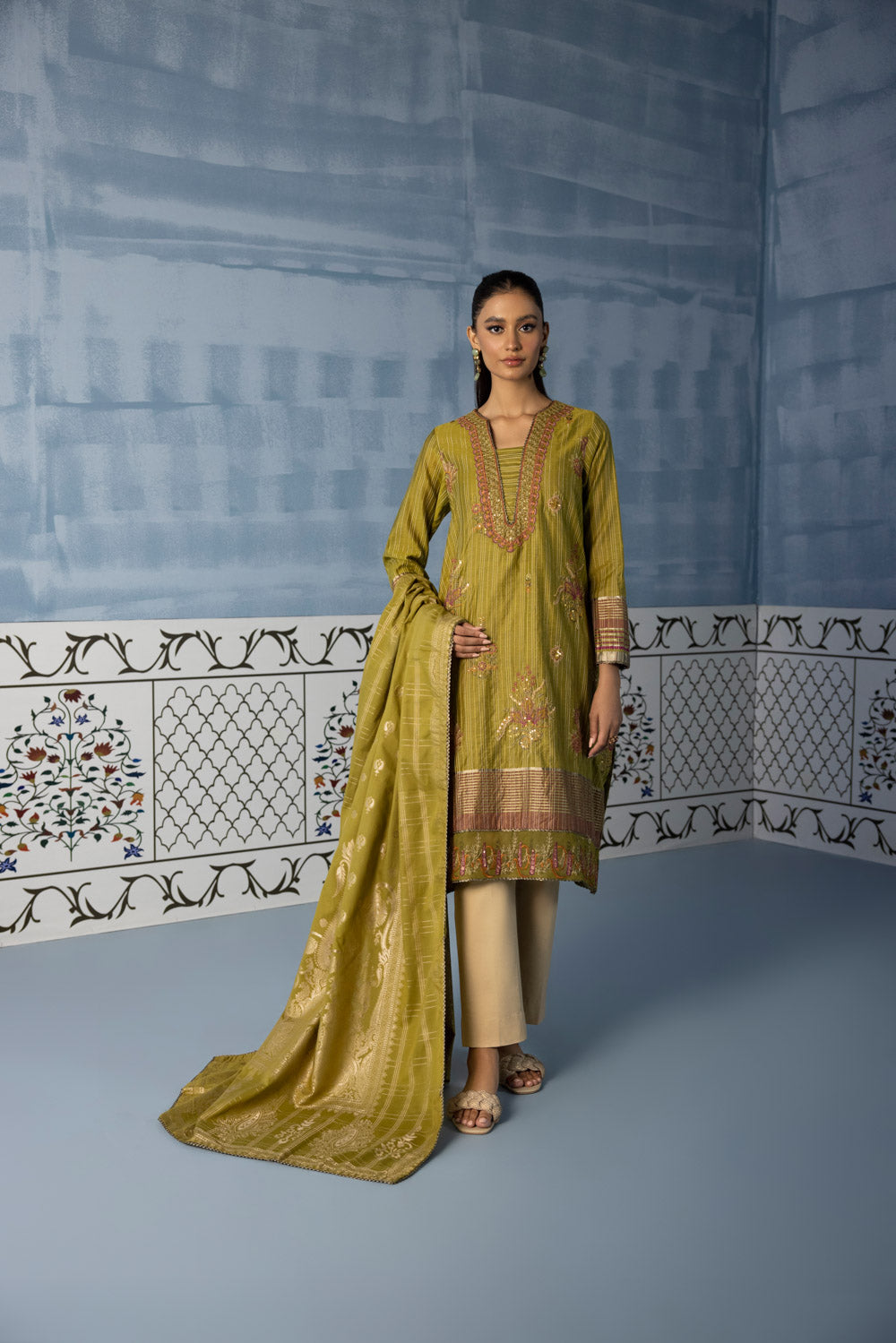 Jacquard Dupatta