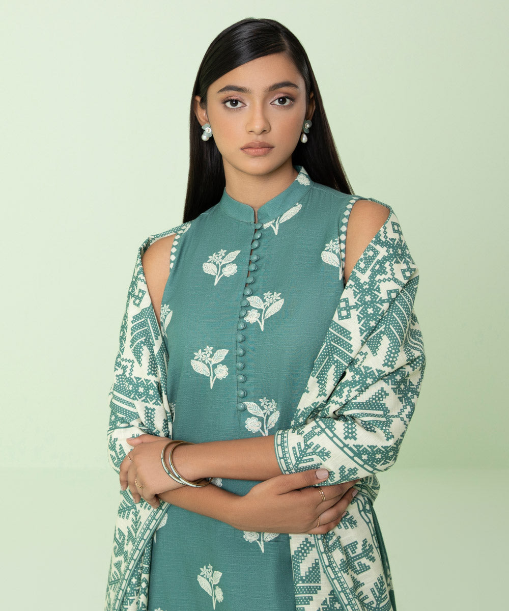 3 Piece - Printed Khaddar Suit