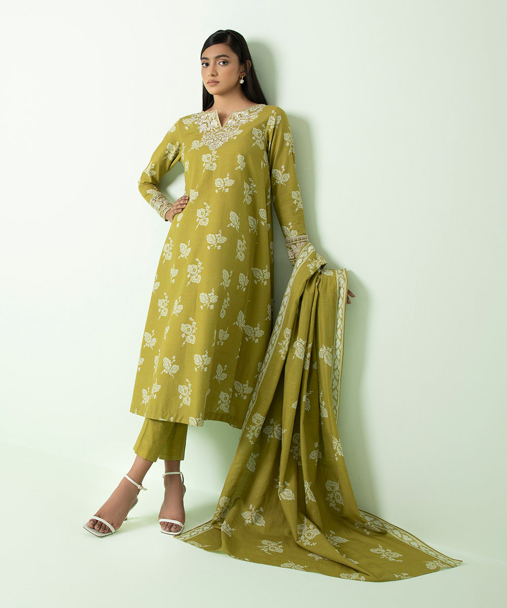 3 Piece - Embroidered Light Khaddar Suit