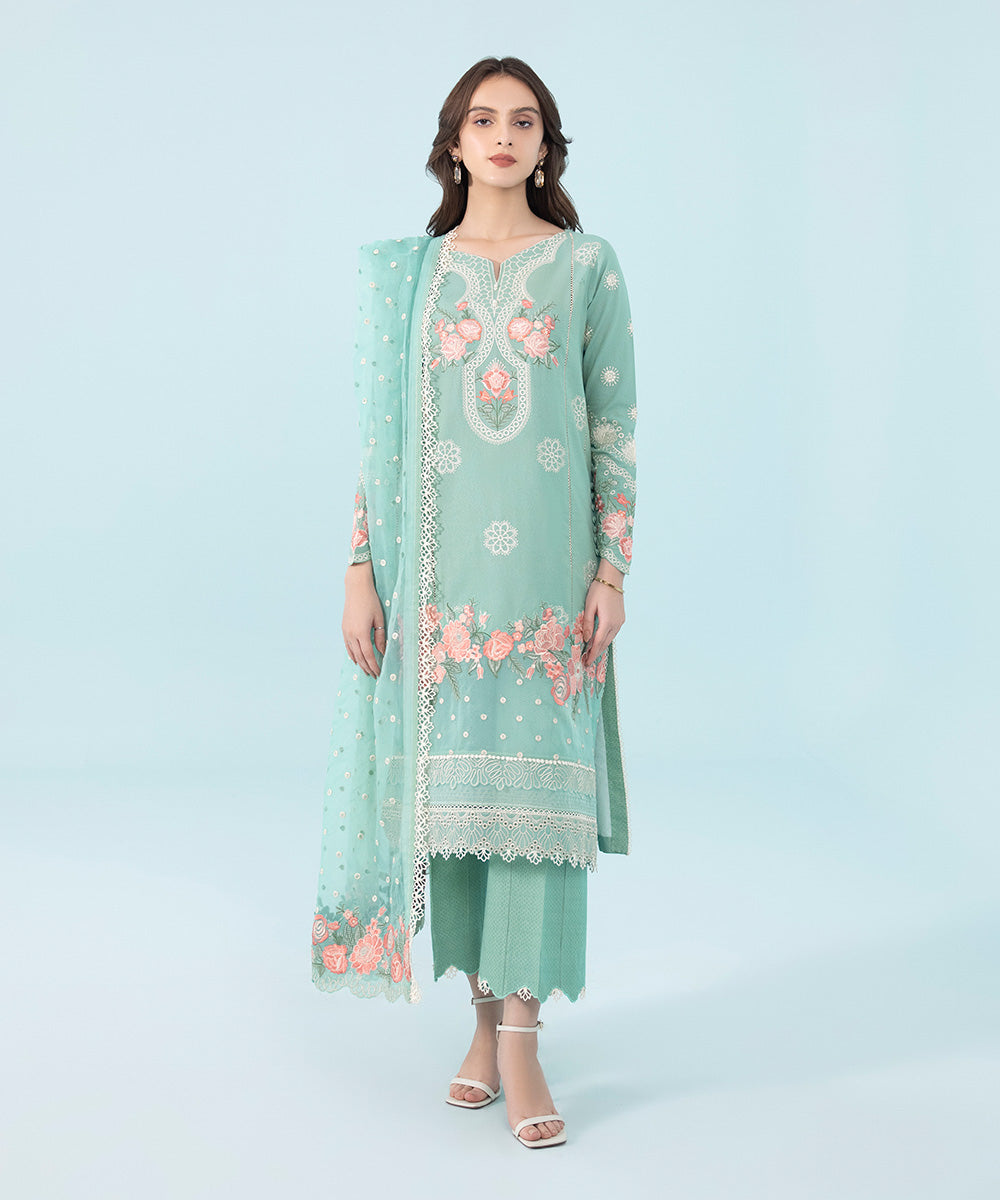 3 Piece - Embroidered Cotton Karandi Suit