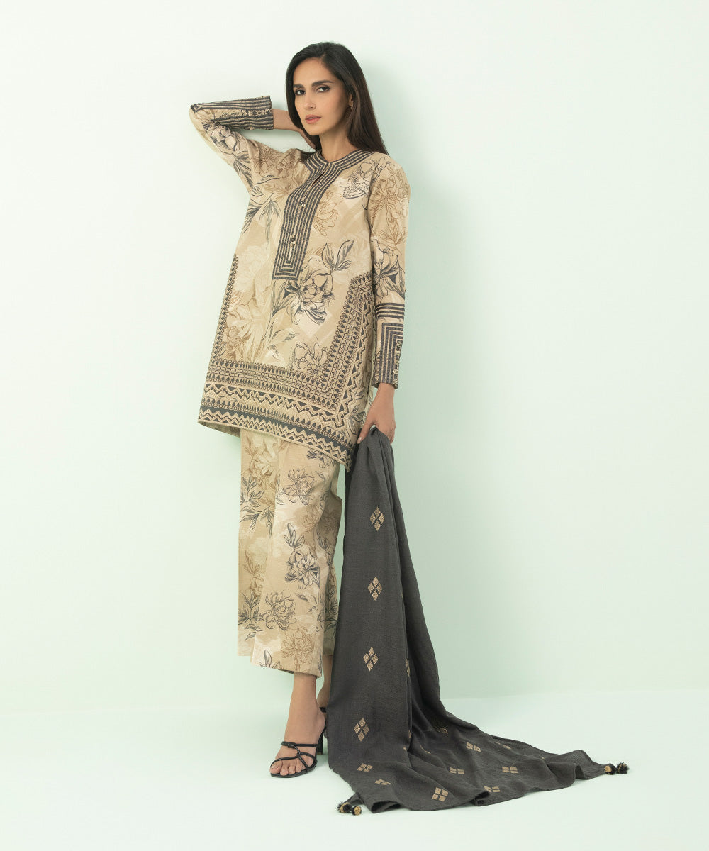 3 Piece - Embroidered Khaddar Suit